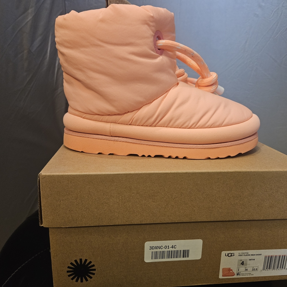 NEW UGG Maxi Short "Sweetheart" Boots - Coral/Peach